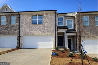 Building Photo - 1205 Fagiolo St