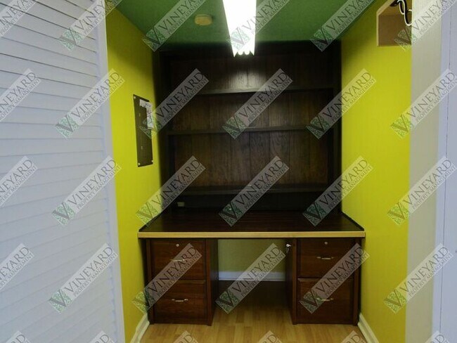 Foto del edificio - 4452 Collins Cir
