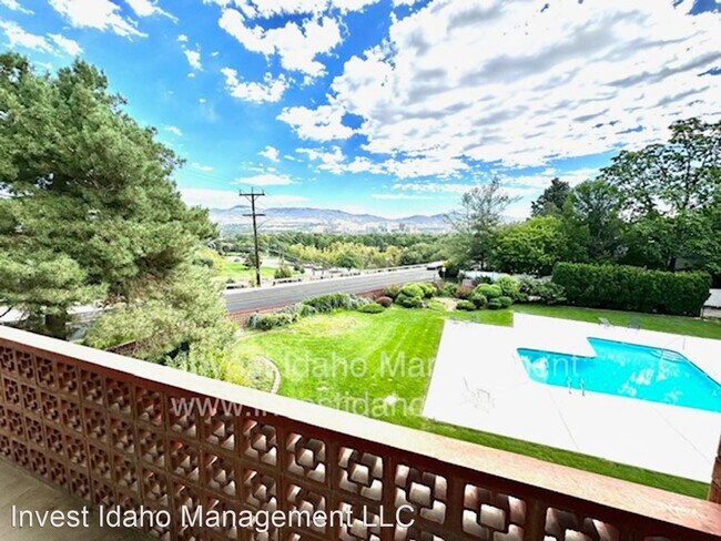 Building Photo - 2 br, 1 bath House - 3701 W Crescent Rim D...