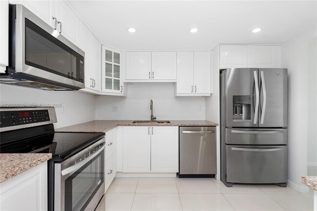 Foto del edificio - 210 Seaview Dr