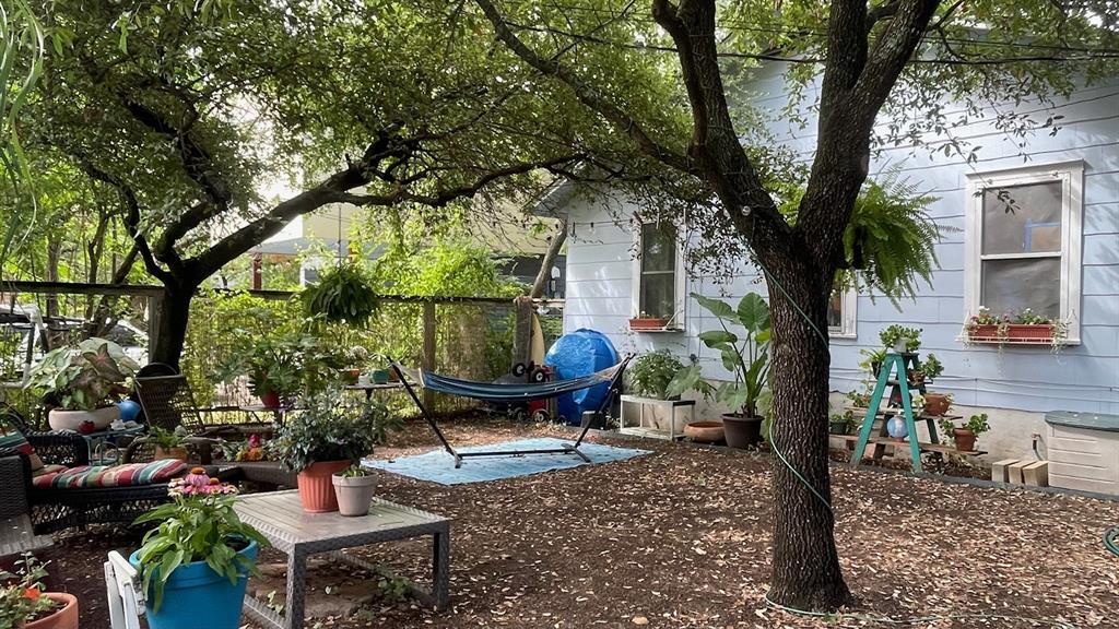 Foto principal - 618 W 35th St
