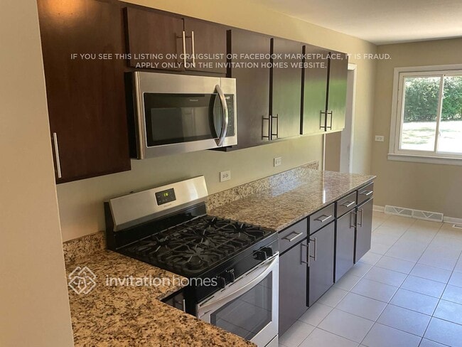 Foto del edificio - 325 Glendale Ln