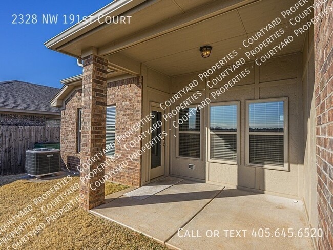 Building Photo - 2328 NW 191st Ct