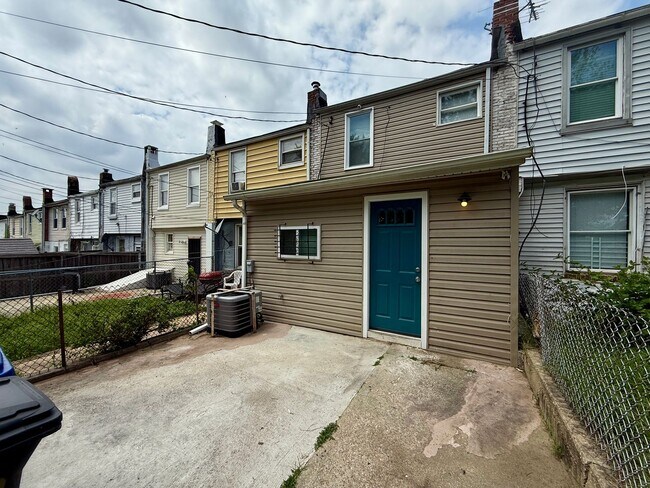 Foto del edificio - Move-In Ready 3BR Home with Modern Updates...