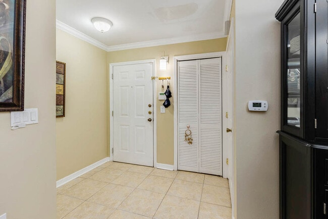 Photo - 3591 Kernan Blvd S Apartment