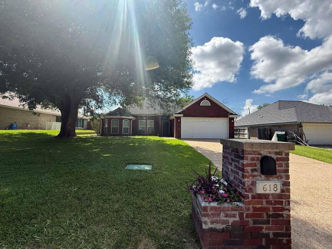 Foto del edificio - 3-Bedroom House for Rent in Harker  Heights
