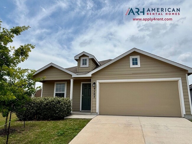 Building Photo - 4 BR / 2 BA - 1,667 SF in San Antonio - WA...