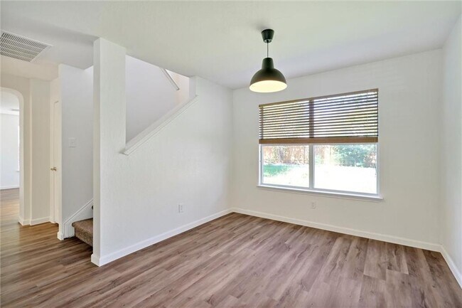 Foto del edificio - 12300 Innes View Rd