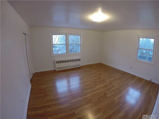 Building Photo - 109-44 Ditmars Blvd