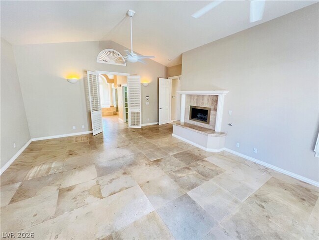 Foto del edificio - 7408 Silver Palm Ave