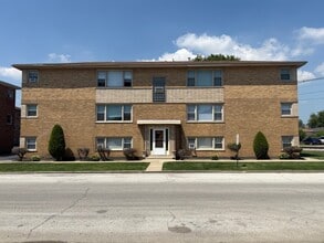 Building Photo - 12746 Winchester Ave