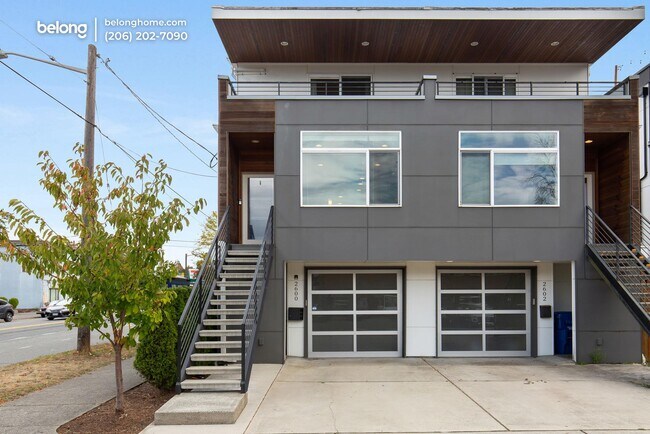 Building Photo - 2600 45th Ave SW