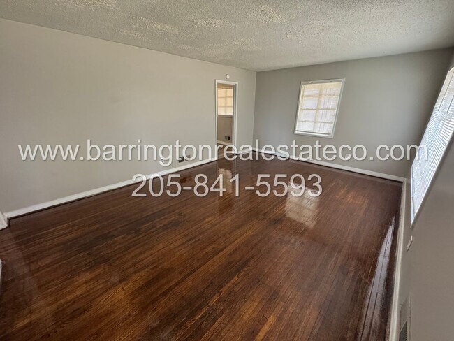 Foto del edificio - 216 Sanford Dr