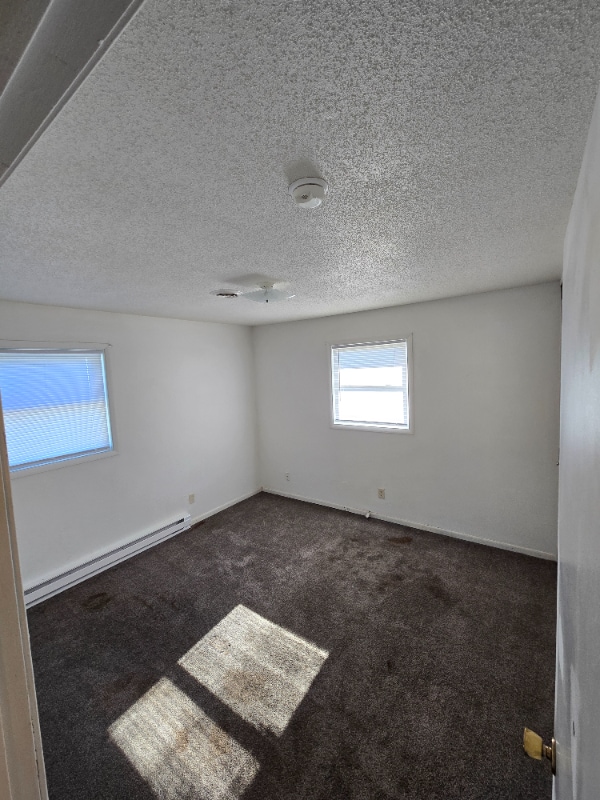 Building Photo - 518 6th Ave