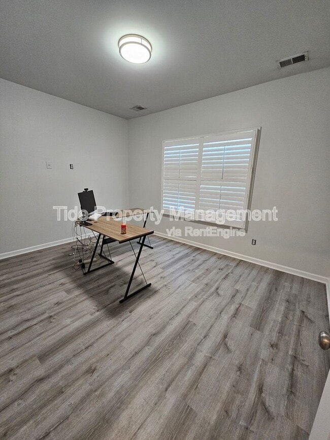 Building Photo - 102 Lilly Grace Ln