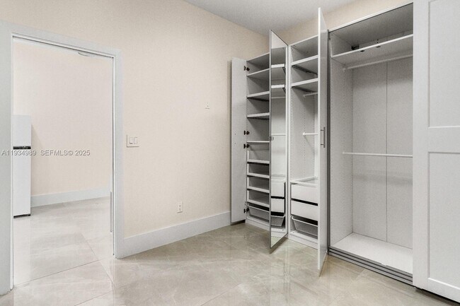 Foto del edificio - 161XX SW 44th Ln