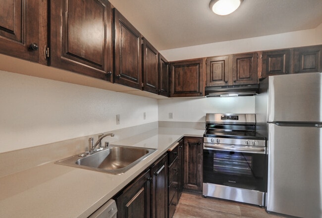 Building Photo - Parkview Apartments