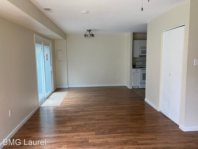 Foto del edificio - 3 br, 1.5 bath House - 5764 Thunder Hill Rd