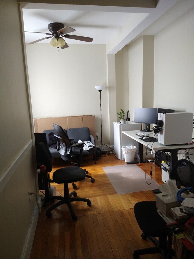 Foto del edificio - 1189 Commonwealth Ave