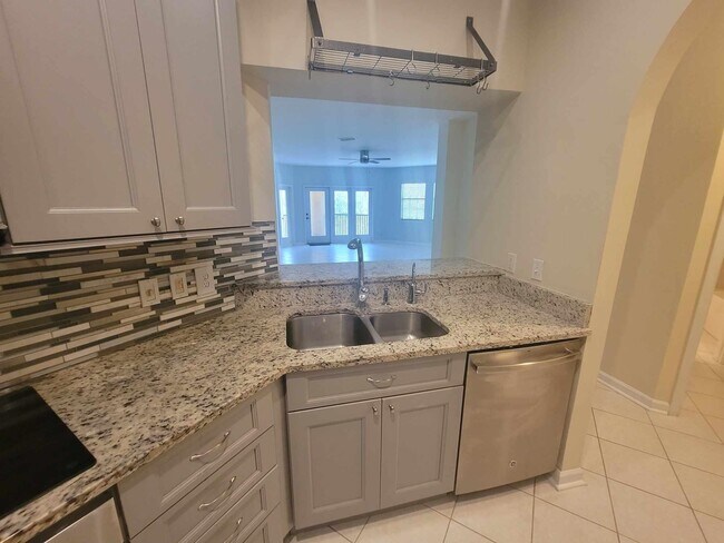Foto del edificio - 2431 Vista Cove Rd