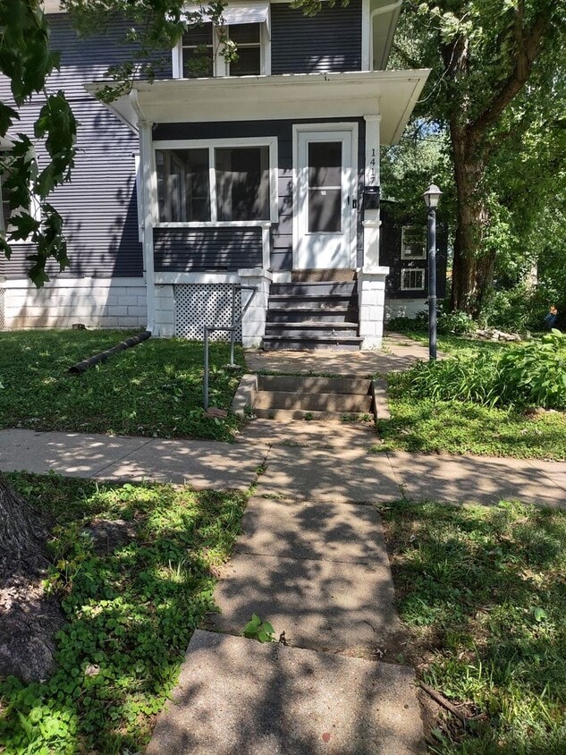 1417 N 31st St Charming 3 bed 2 bath Townh... House Rental in Omaha