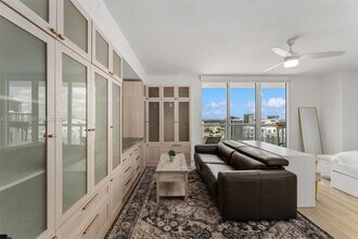 Building Photo - 50 Biscayne Blvd