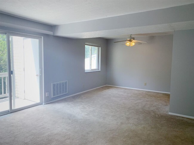 Foto del edificio - 6550 Murray Avenue - 4