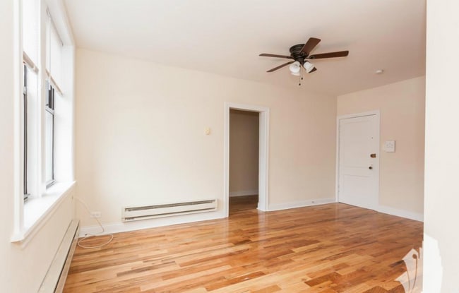 Foto del edificio - 851 W Diversey Pky