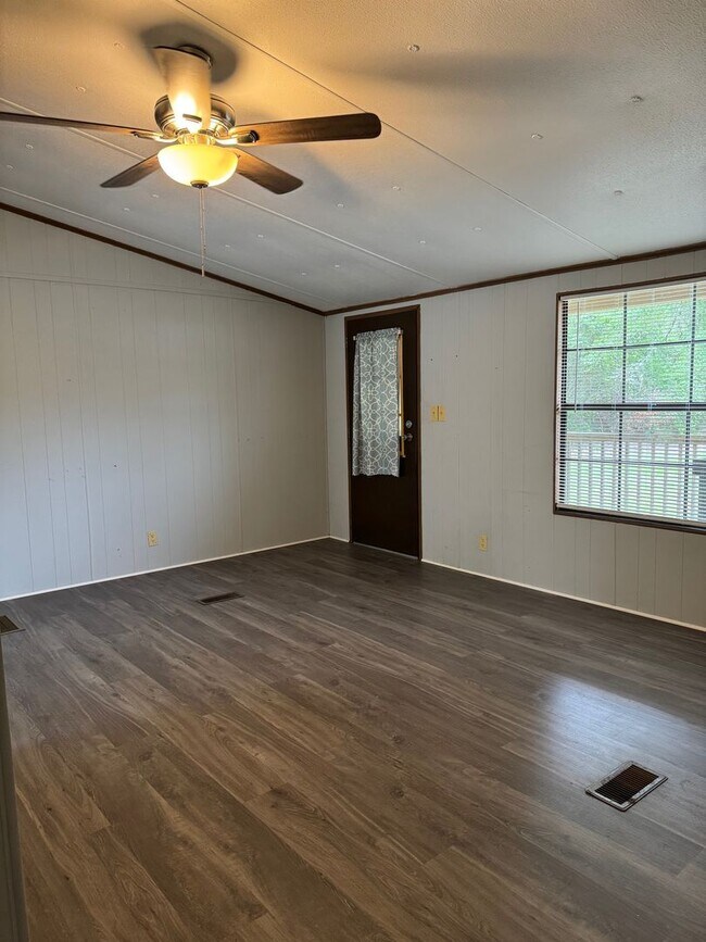 Foto del edificio - Double Wide on 1 Acre in Crawfordville