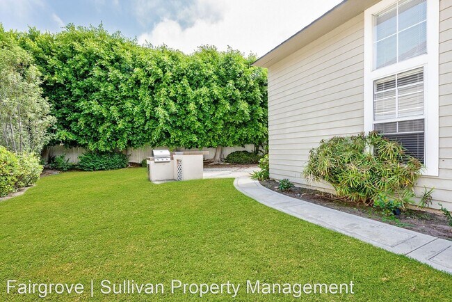 Building Photo - 3 br, 2.5 bath House - 14 Henley Dr
