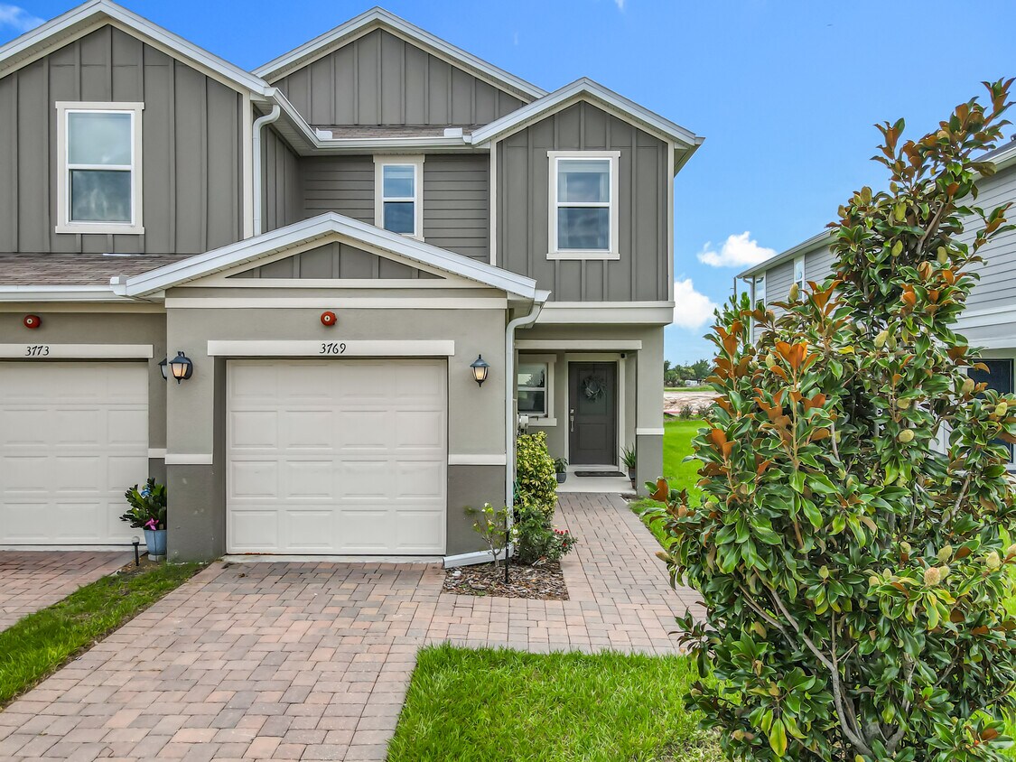Foto principal - 3769 Hampton Chase Ln