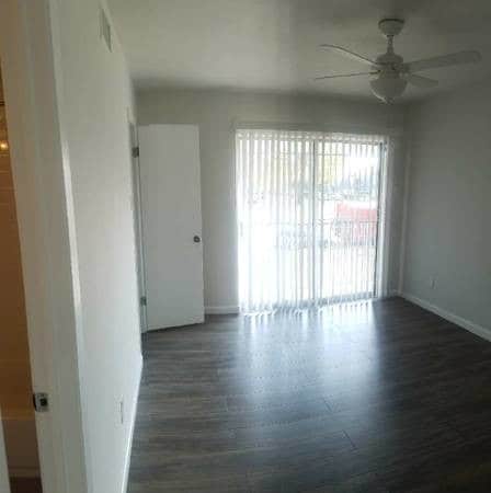 Building Photo - 4739 Lake Ave