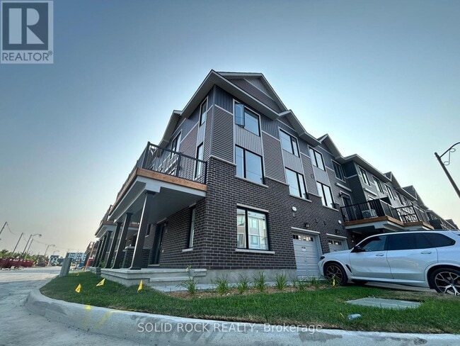 Building Photo - 501 Woodlily Private
