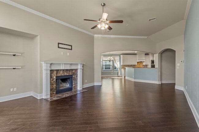 Building Photo - 2606 Kennedy Dr