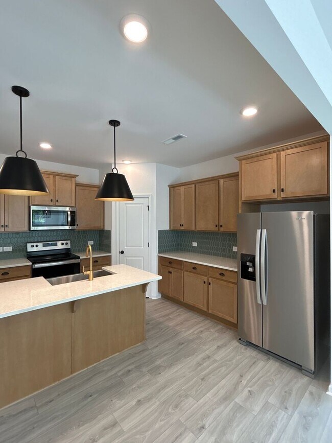 Foto del edificio - T.R. Lawing Realty Property