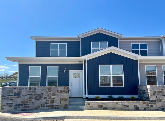 Building Photo - 1526 Crownpoint Dr