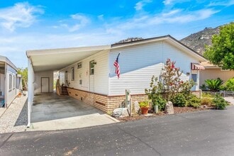 Building Photo - 8975 Lawrence Welk Dr