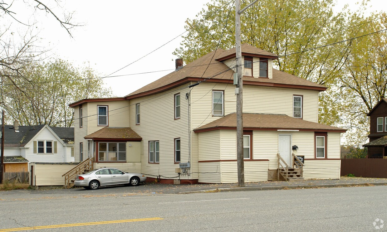 Building Photo - 181 College Ave