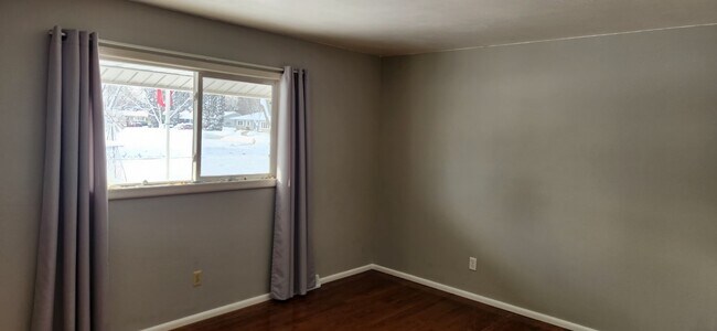 Foto del edificio - 2407 Roxbury Rd