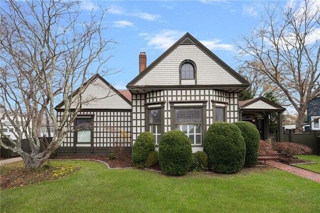 Building Photo - 4 Hunter Ave