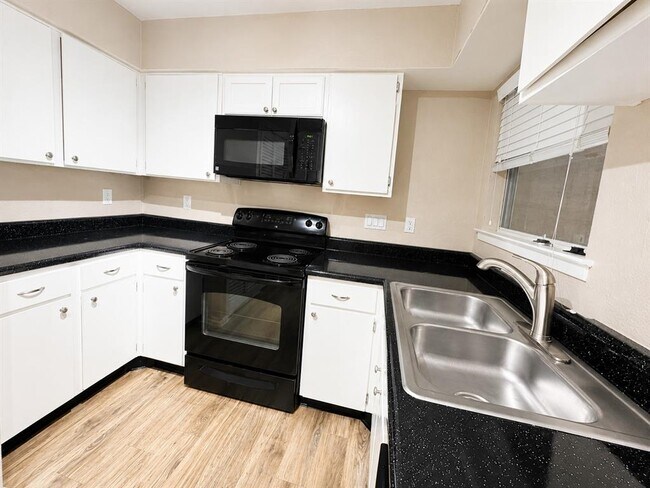 Foto del edificio - 10507 Mellow Ln