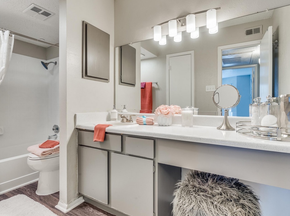 Foto principal - 12136 Jollyville Rd