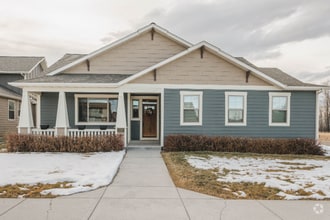Building Photo - 3301 S 27th Ave
