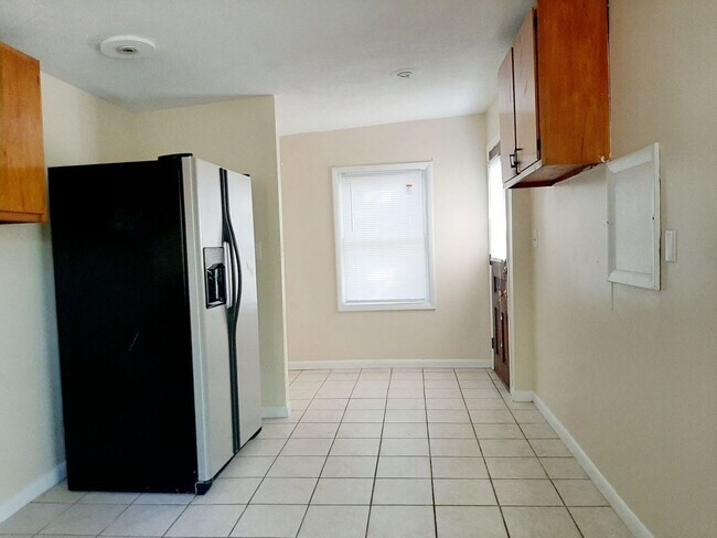 Foto del edificio - 1195 Mineral Ave