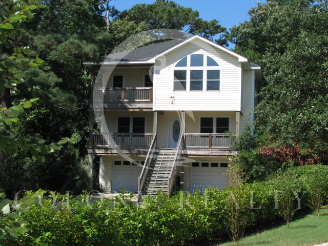 Building Photo - 237 Sir Richard E