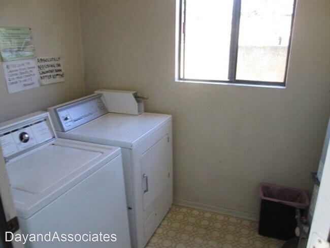 Foto del edificio - 4452 W 134th St