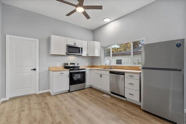 Foto del edificio - Modern Renovated Home in the Heart of Chattanooga 3 Bed 2 Bath!