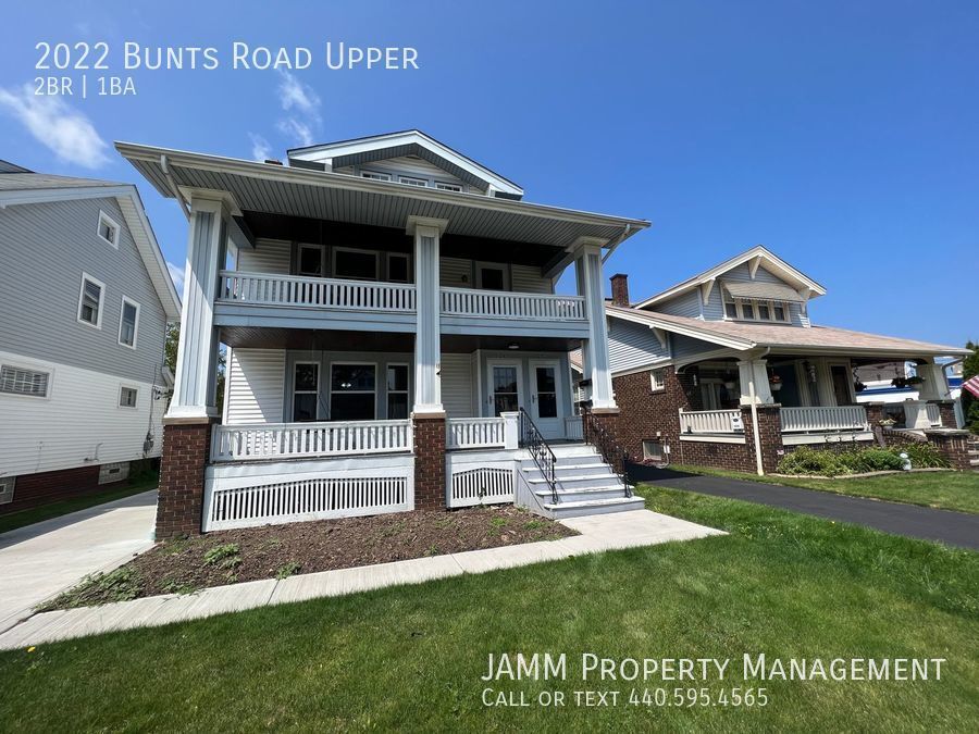 Primary Photo - Beautiful 2 Bedroom Duplex in the heart of...