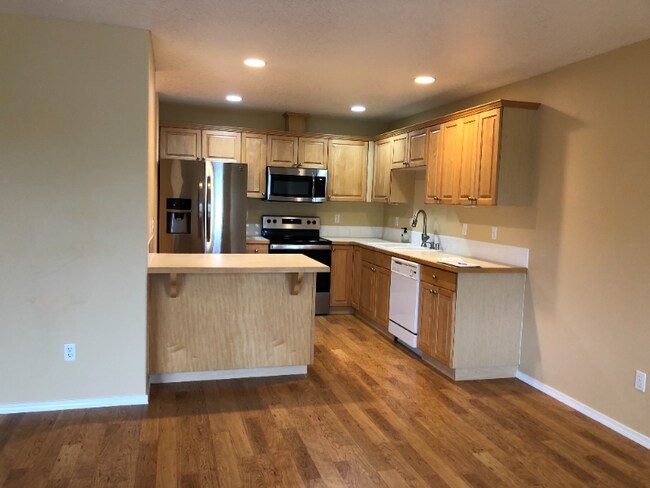 Building Photo - 7503 NE 61st Way