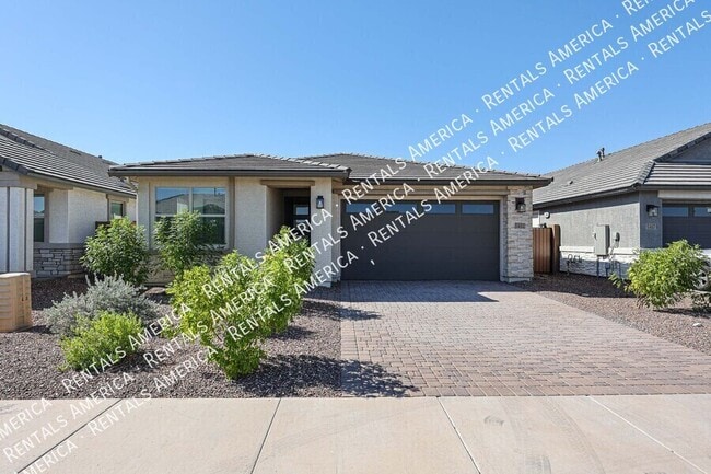 Building Photo - 5411 W Royal Palm Rd